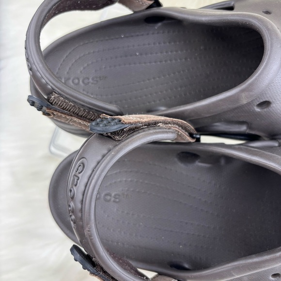 CROCS Dual-Tone Clogs - Picture 6 of 10